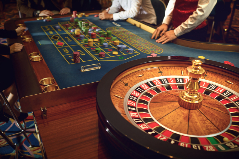 casino roulette table